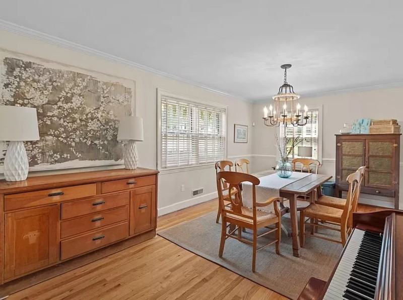 2827 Canterbury Rd - Photo 3 of 21