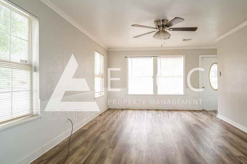 1120 N Oswego Ave - Photo 2 of 15