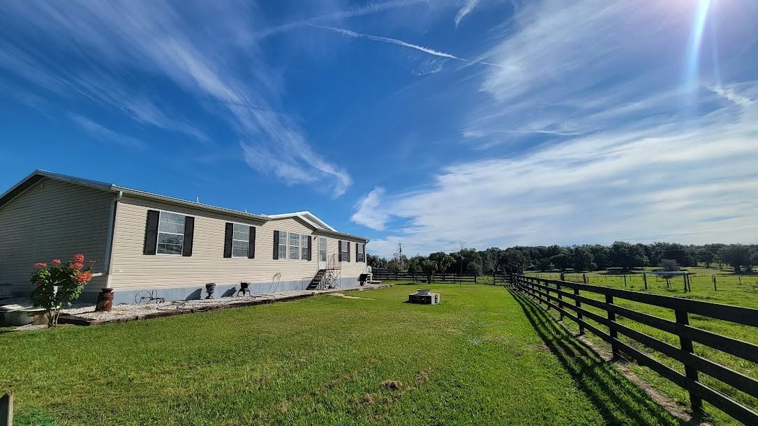 25745 Powell Rd - Photo 2 of 35