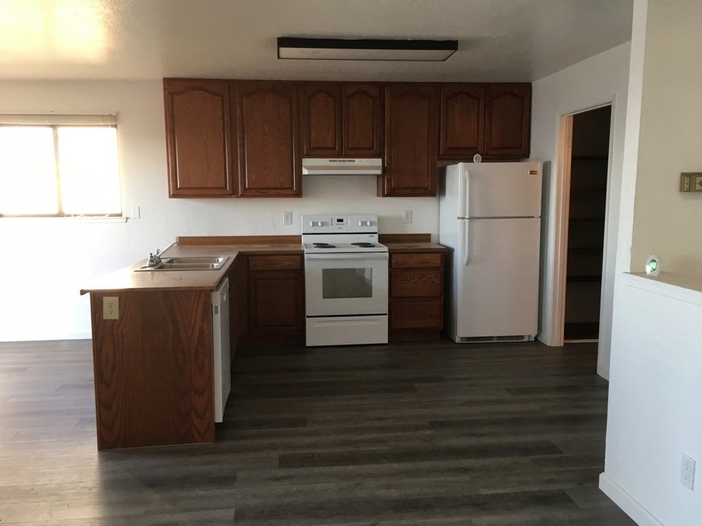 3213 Westridge Dr - Photo 5 of 17