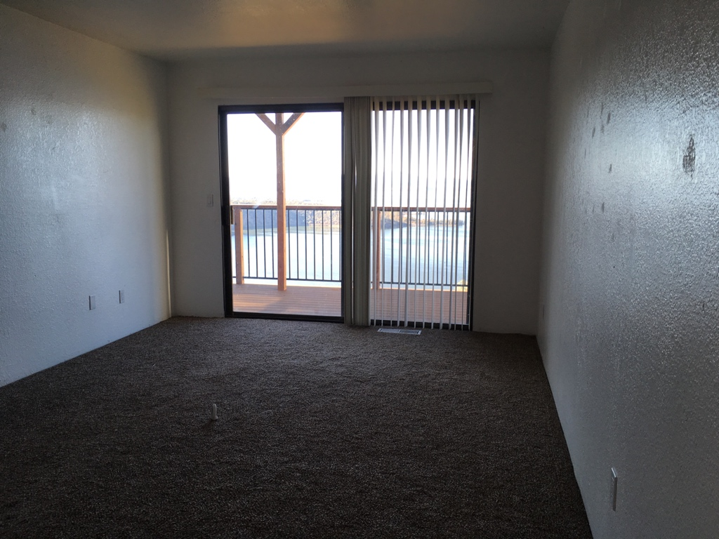 3213 Westridge Dr - Photo 7 of 17