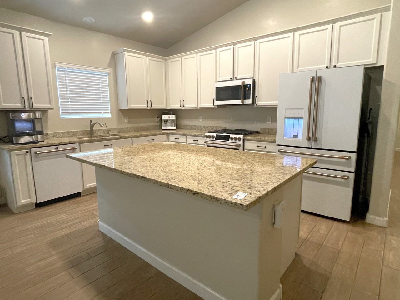 10091 N Smooth Agave Loop - Photo 2 of 17