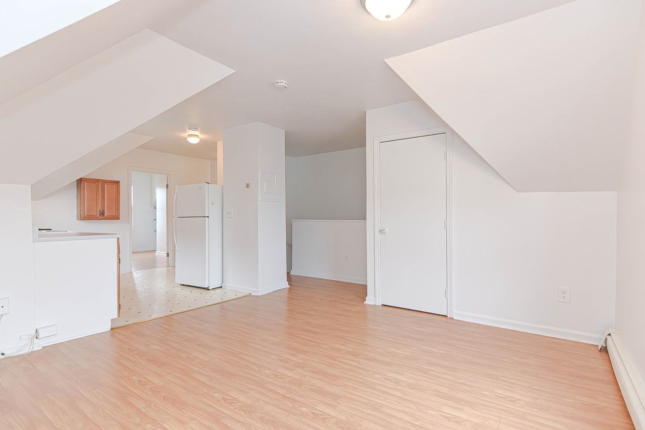 9 Union St - Photo 3 of 30