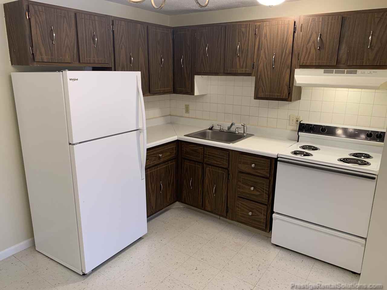 40 Dinan Dr #12 - Photo 3 of 11