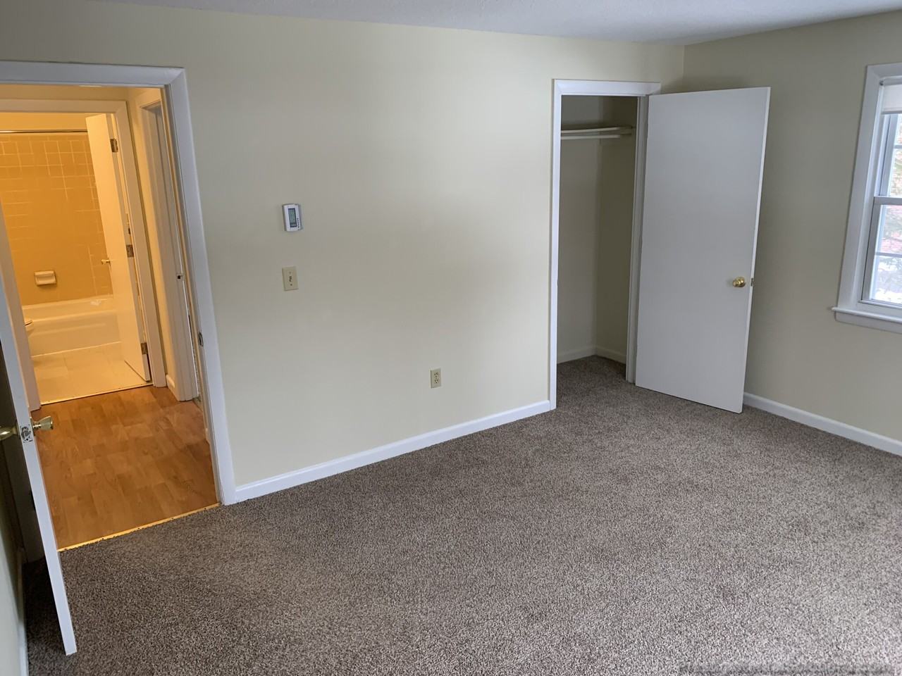 40 Dinan Dr #12 - Photo 6 of 11