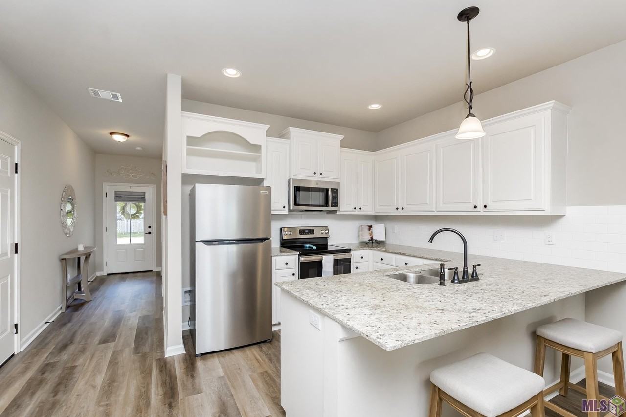 2800 S Roth Ave - Photo 4 of 23