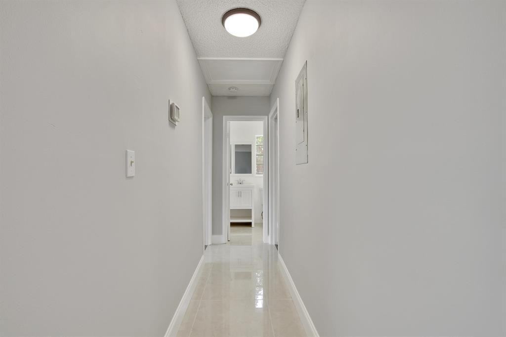 7603 Kimberly Boulevard - Photo 7 of 9