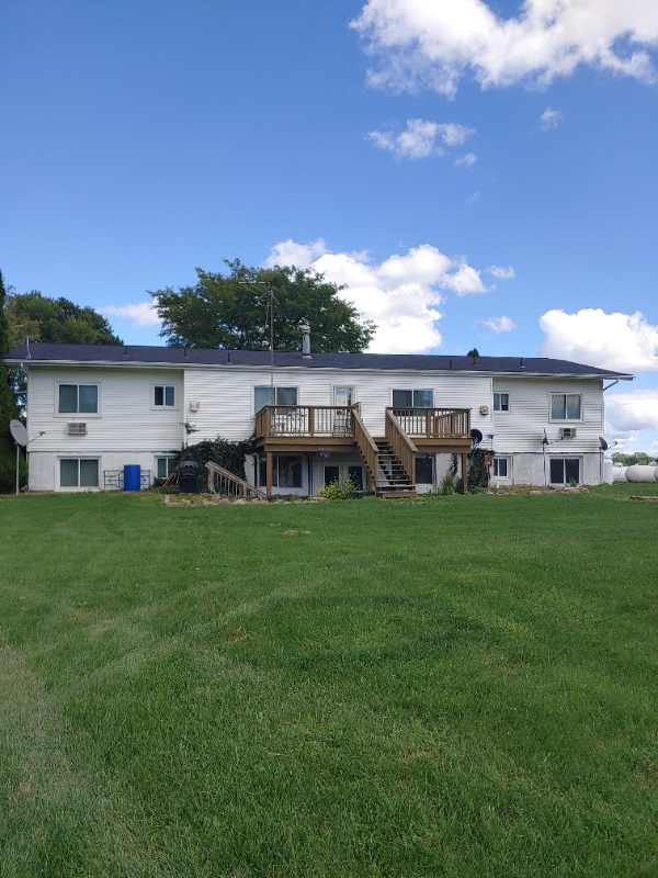 1253 Cochrane Rd #A - Photo 2 of 3