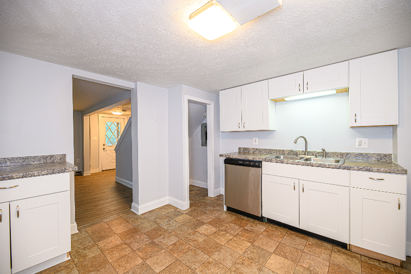 18 Central St #18 - Photo 2 of 7