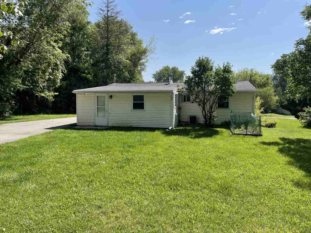 823 Oak Park Dr #NA - Photo 2 of 7