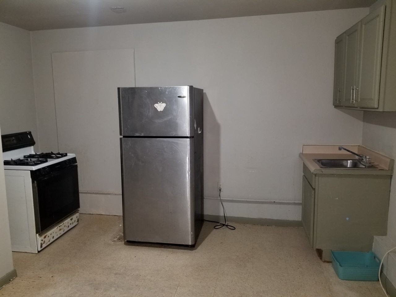 1691 Rigsby Ave #6 - Photo 2 of 5