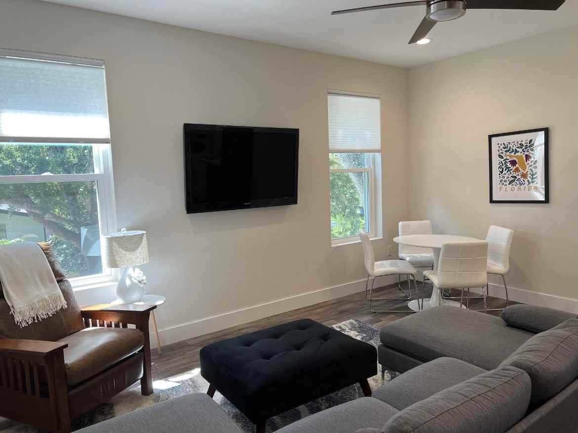 4809 W Juno St #1 - Photo 2 of 9