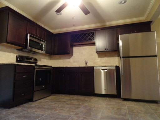 5444 N Mercier Ave - Photo 3 of 9
