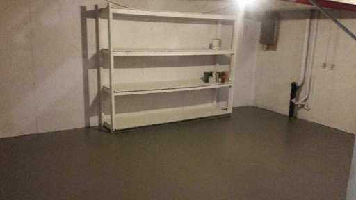 411 E Peter Ln - Photo 2 of 7