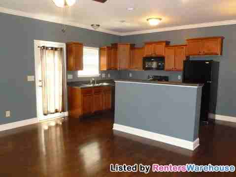 132 Stonecrest Dr - Photo 2 of 12