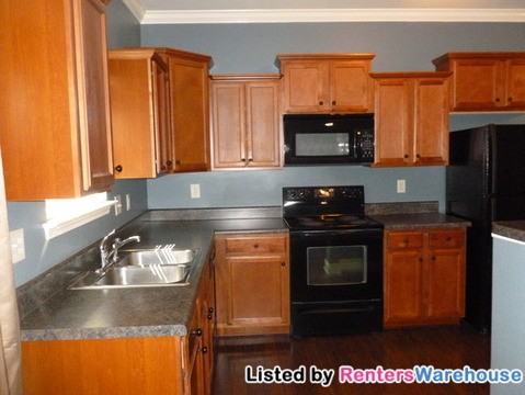 132 Stonecrest Dr - Photo 3 of 12