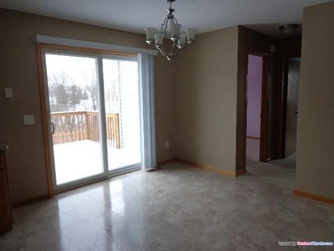 1403 3rd St S - Photo 3 of 9