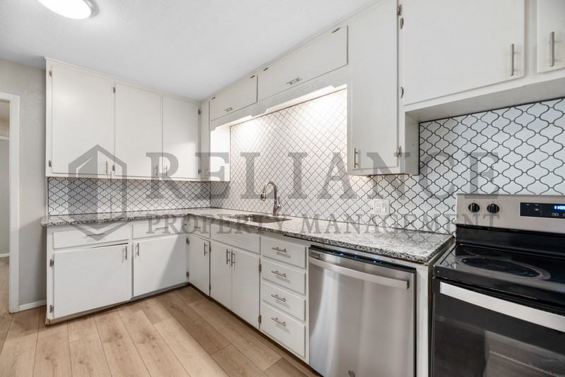 169 Western Ave - Photo 6 of 25