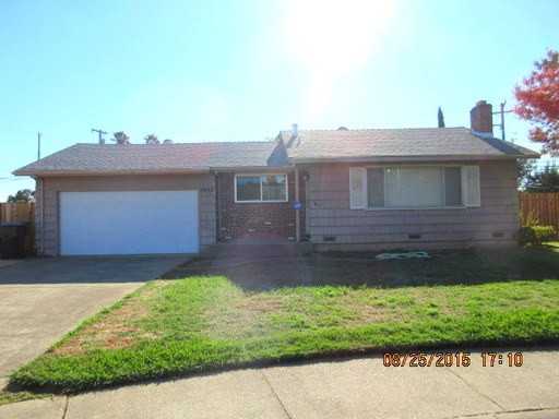 5092 46th St - Photo 2 of 15