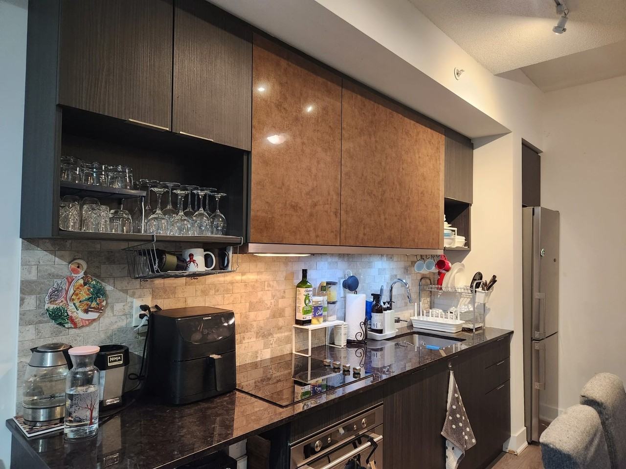 99 The Donway West #211 - Photo 3 of 7