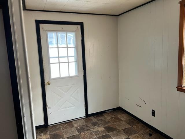 55 Graham Ave - Photo 3 of 11