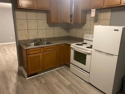 302 Church St - Photo 3 of 7