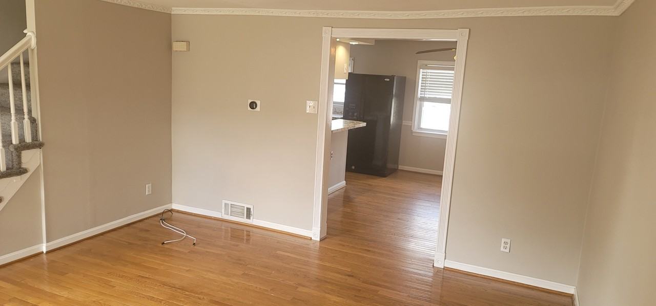1948 Lakeview Rd #1948 - Photo 3 of 30