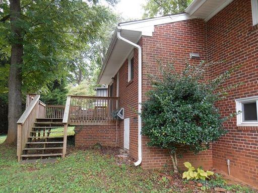 1701 Elkhart Dr - Photo 3 of 20