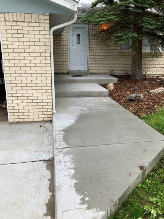 7314 S Teller Ct - Photo 2 of 50