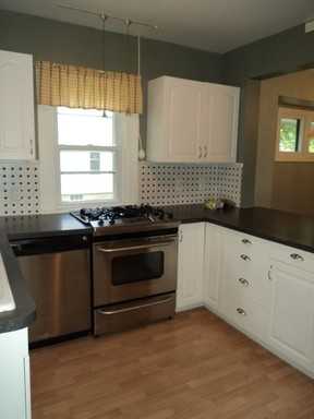 416 Shumway Ave - Photo 3 of 8