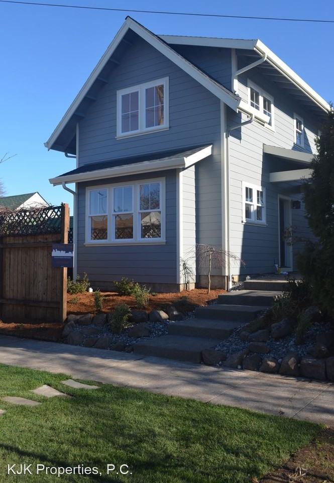 4705 SE Knight Street - Photo 2 of 19