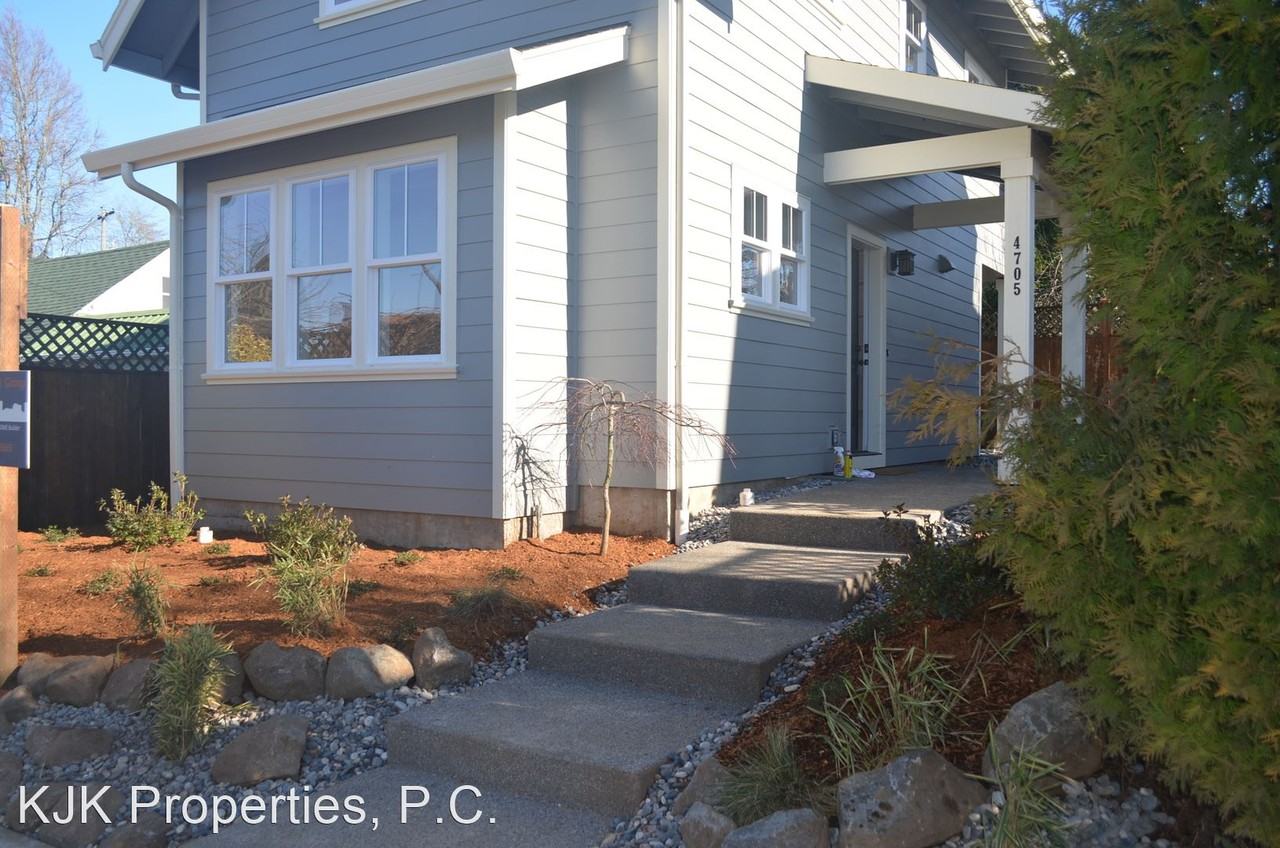 4705 SE Knight Street - Photo 3 of 19