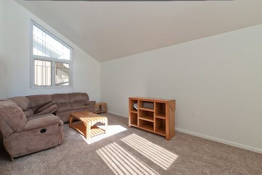 1209 Kirkwood Dr - Photo 2 of 11