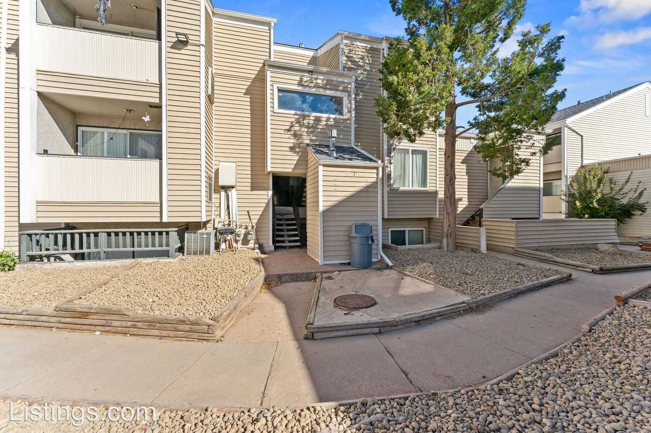 10712 E Exposition Ave #308