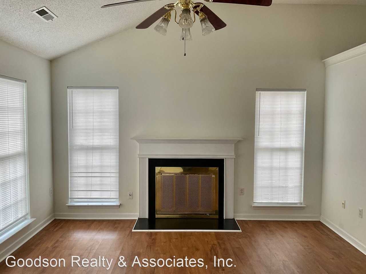 1864 Smyrna Ln - Photo 2 of 21