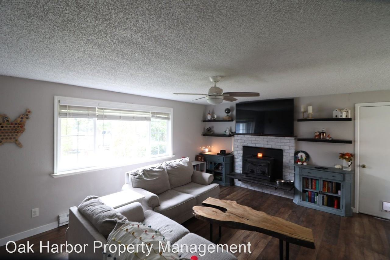 4318 Rhododendron Dr - Photo 2 of 11