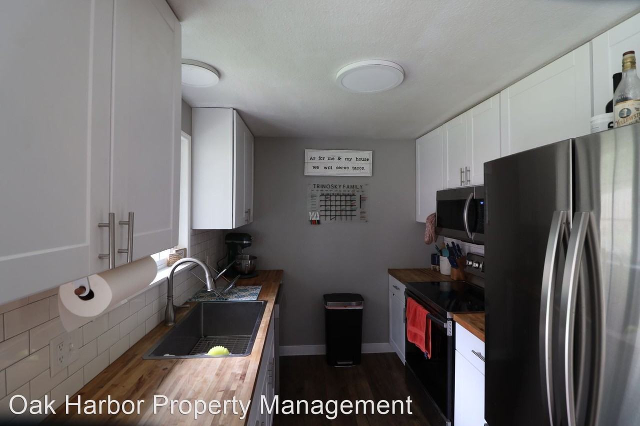 4318 Rhododendron Dr - Photo 3 of 11