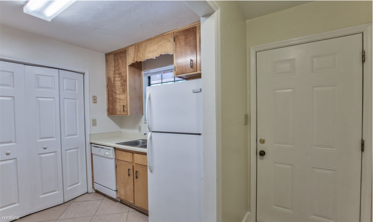 4777 Leah Ln - Photo 2 of 15
