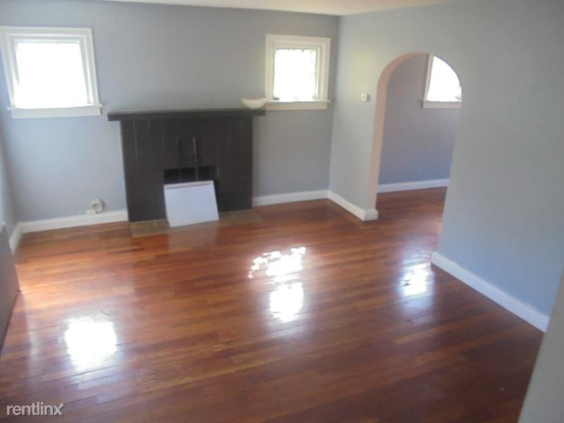 3001 Glen Mawr St - Photo 2 of 13