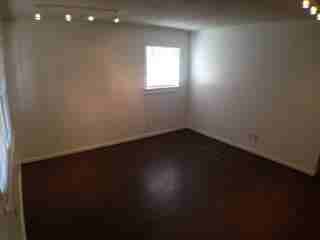 4103 30th St - Photo 3 of 10
