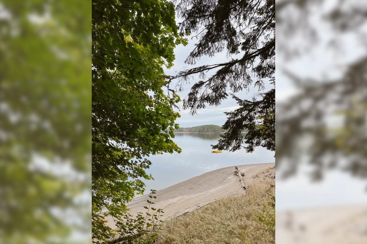 9706 Hunter Point Rd Nw - Photo 3 of 7