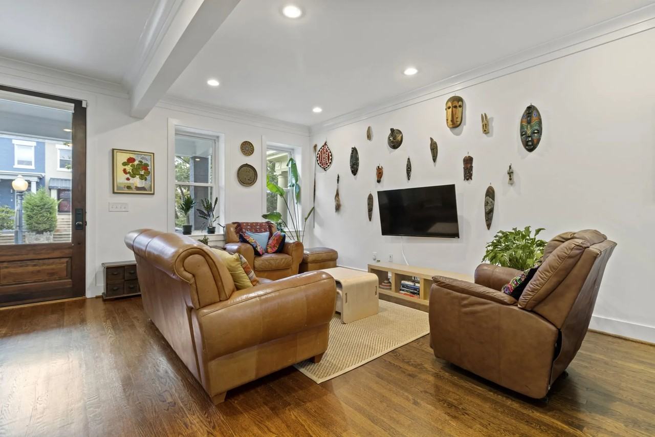 1928 1st St Ne - Photo 3 of 34