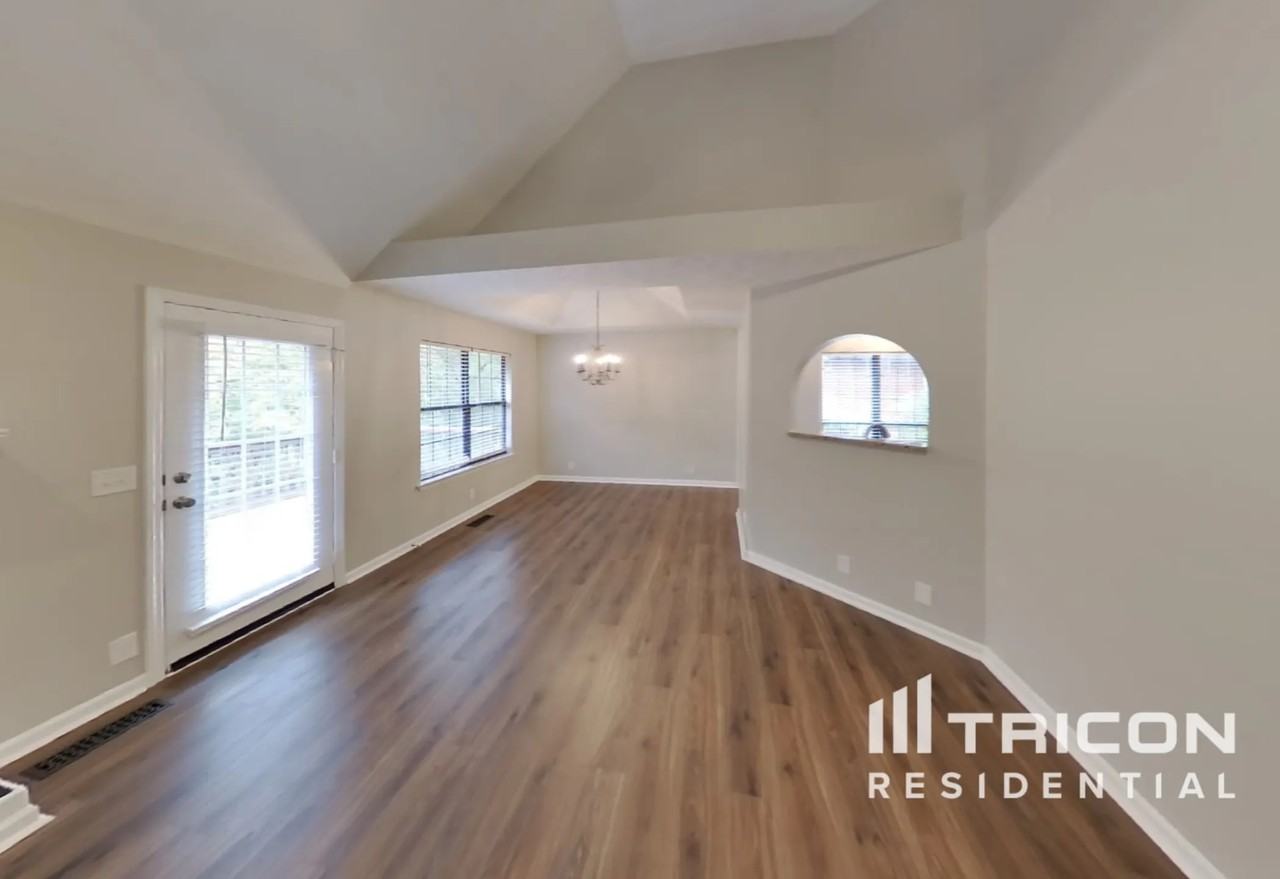 6832 Sunnywood Dr - Photo 2 of 32