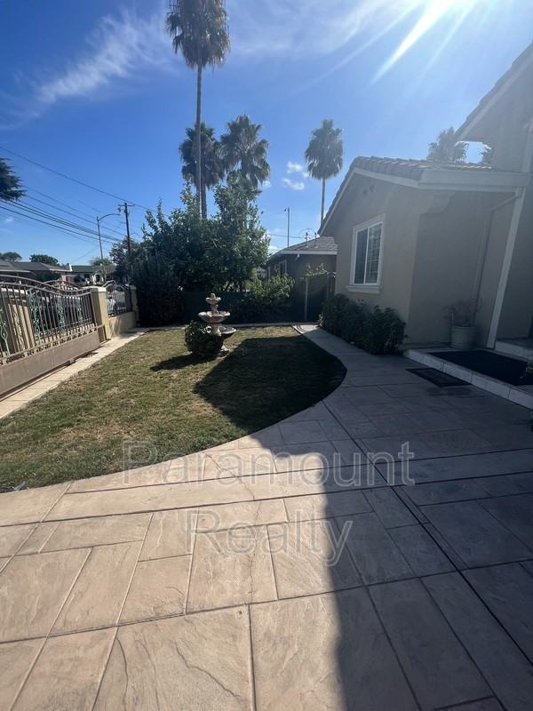 69 N 33rd St - Photo 3 of 31