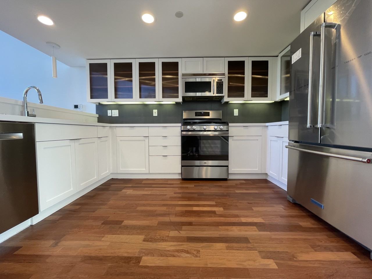 300 Linden Street #8 - Photo 7 of 17