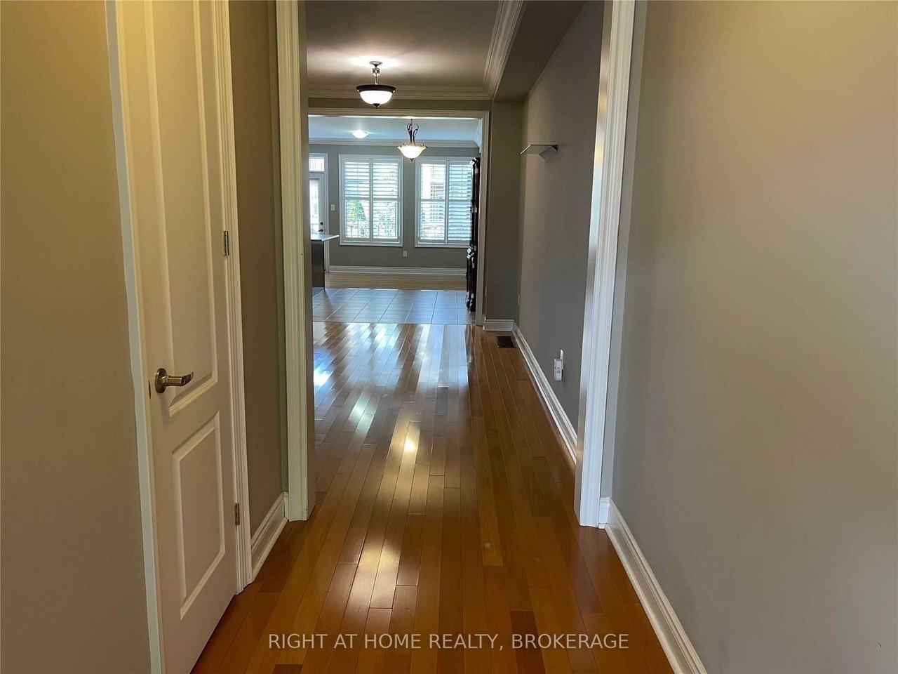 265 Wardlaw Pl - Photo 2 of 20