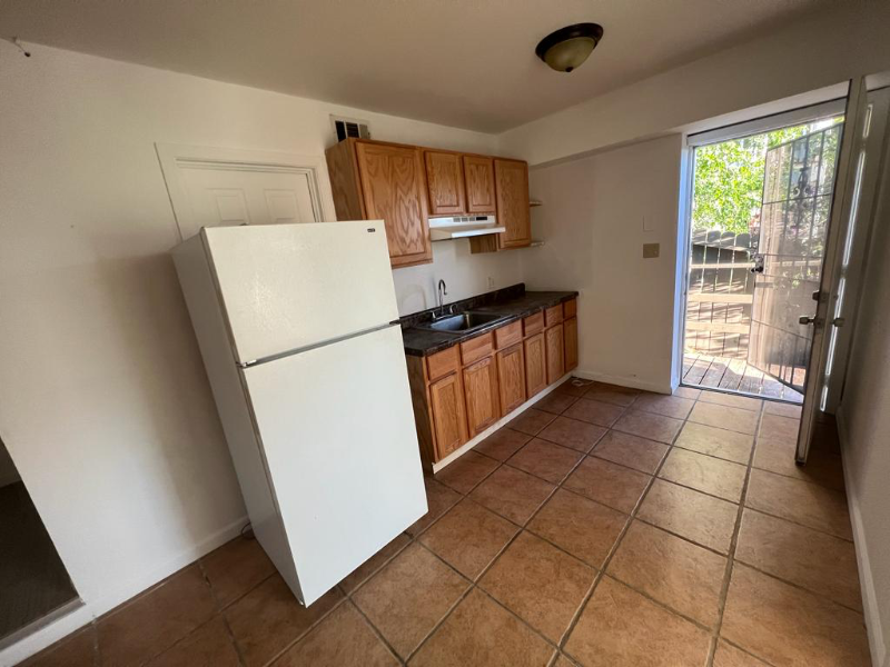 1017 Central Blvd - Photo 2 of 10