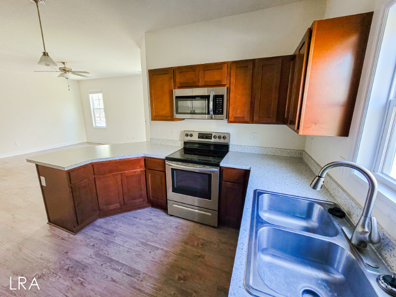 522 Shallotte Ln - Photo 7 of 21