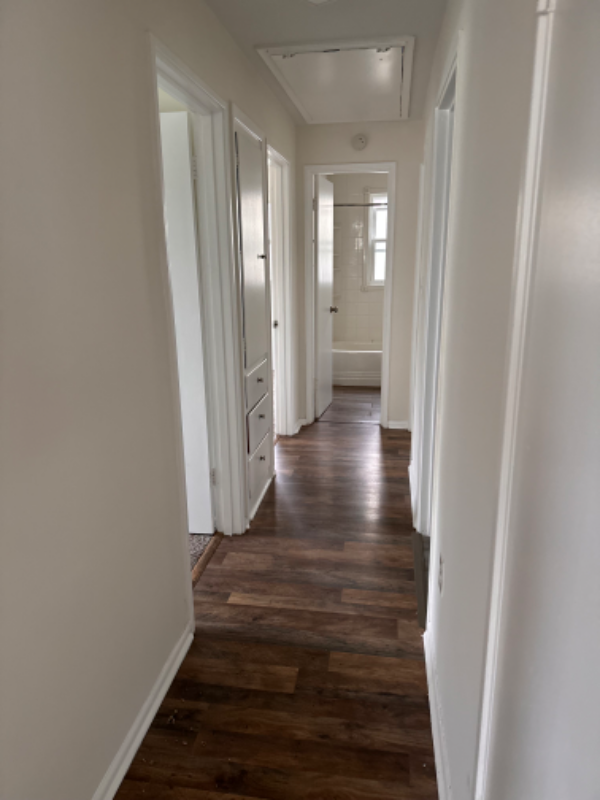 990 Quentin Rd - Photo 2 of 12