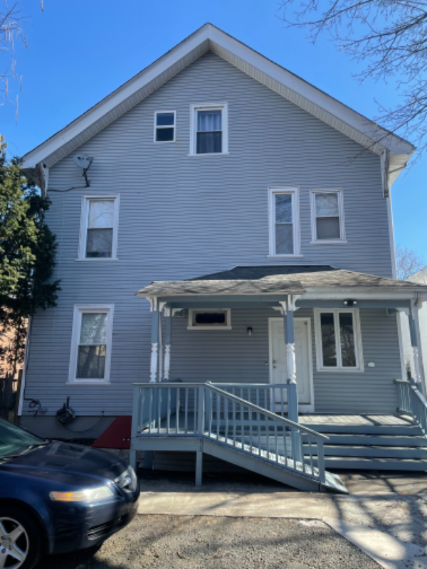 498 Howard Ave #2ndFL - Photo 2 of 44